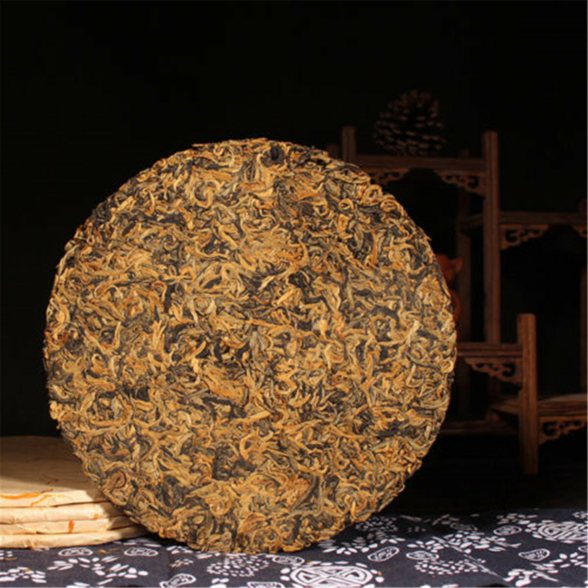 100g Premium Yunnan Dianhong Gold Buds Black Tea Mini Cake Health Drink