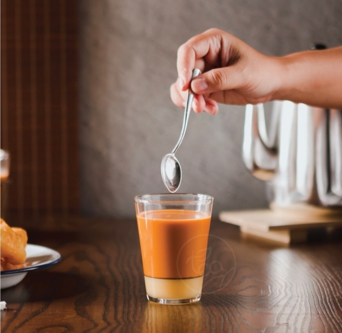 Original Thai tea Cha Tra Mue 400 g.Strong aroma and Tradition Flavor.