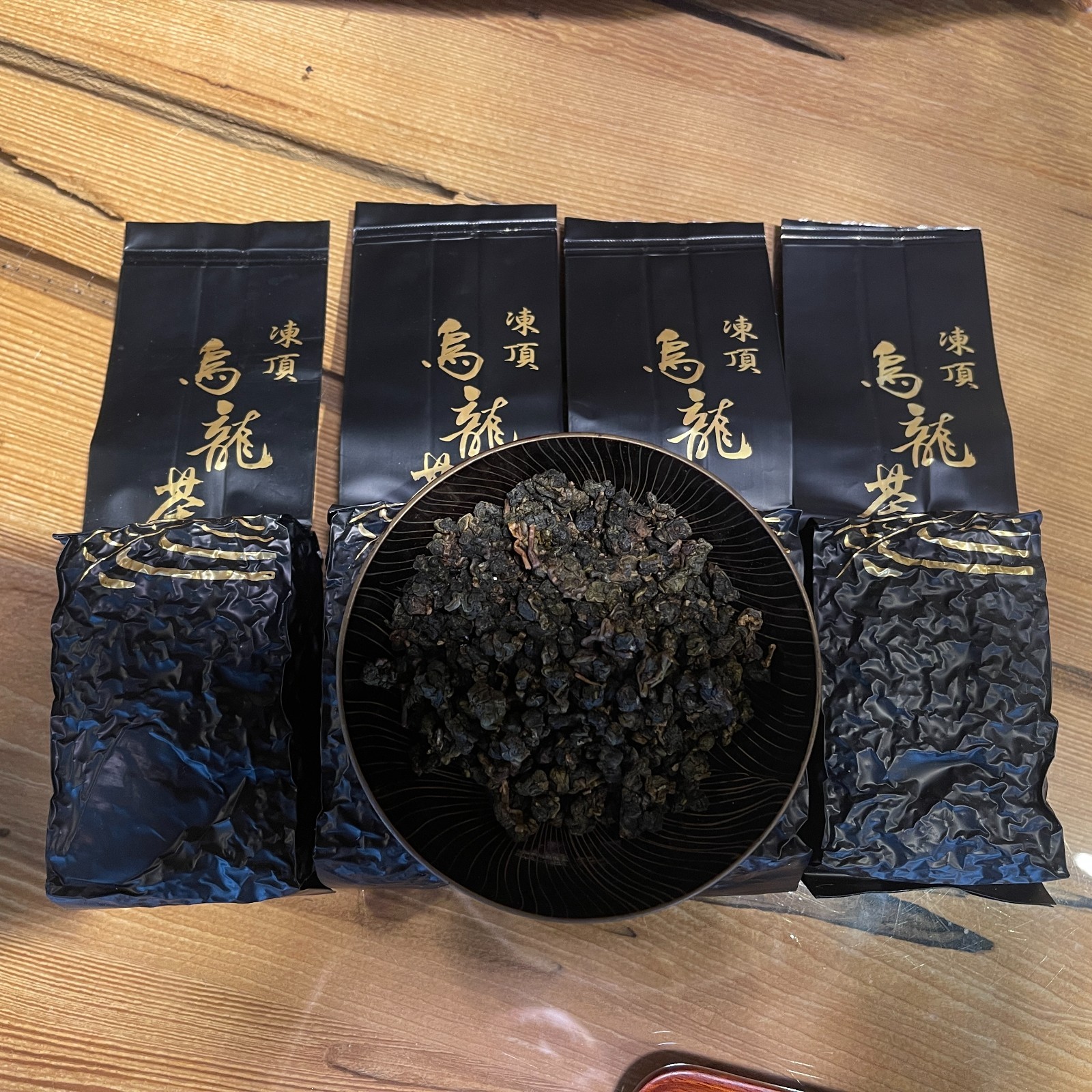 Taiwan Dong Ding Oolong Tea | Light Roasted (Level 3)