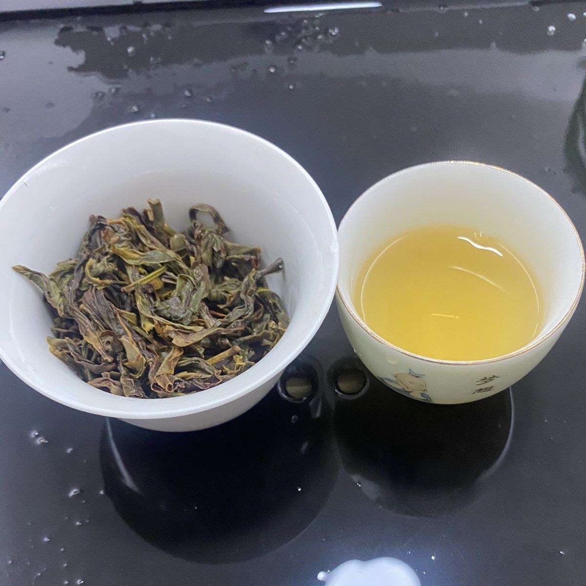 Chinese Tea Chaozhou Dancong Oolong Tea with Honey Sweet Taste Ya Shi Xiang