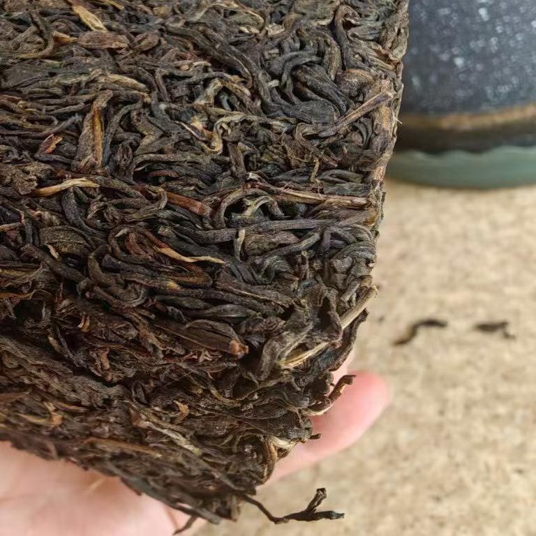 2009 Lao Man’e Sweet Ancient Tree Raw Pu-erh Tea 480g | Aged Sheng Cake