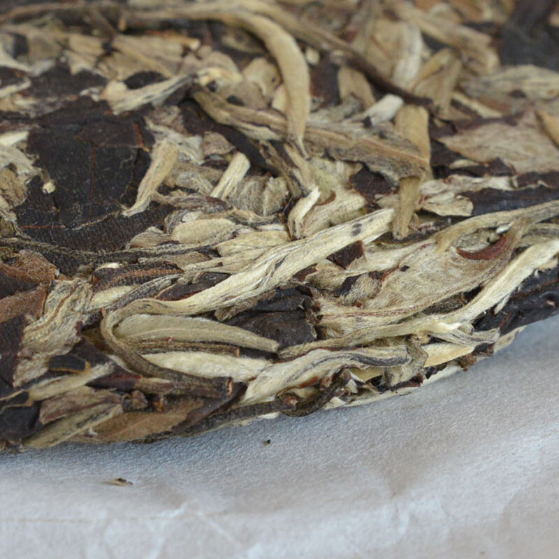 2018 XIA GUAN BAI CHA Dali White Tea Cake Tea Jinggu Moonlight Pu’er 320g Box