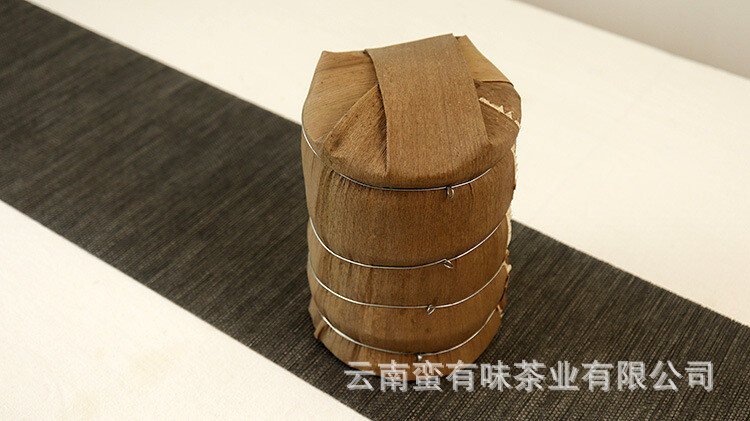 100g Yunnan Menghai Ripe Pu’er Tea Golden Needle White Lotus Ripe Cake Palace