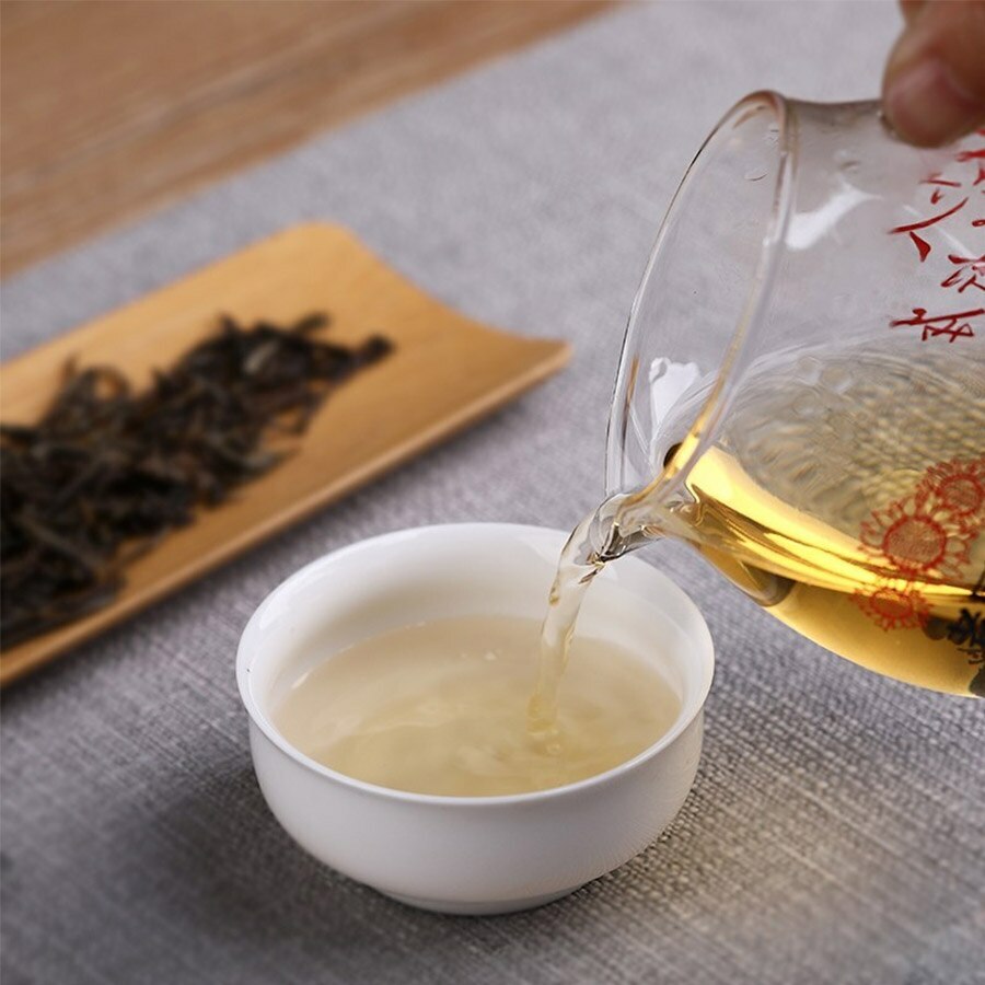 357g Lao Tong Zhi 9948 Raw Pu-erh Tea Haiwan Old Comrade Shen Top Puer Tea Cake